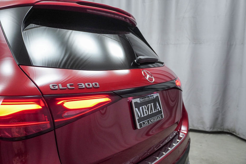 2025 Mercedes-Benz GLC 300 22