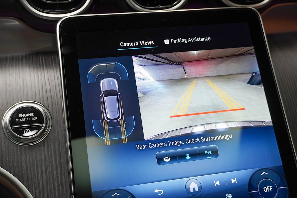 Thumbnail: 2025 Mercedes-Benz GLC - 28