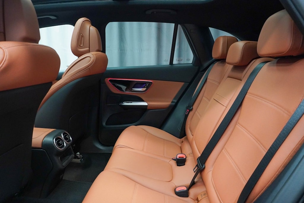 Thumbnail: 2025 Mercedes-Benz GLC - 12