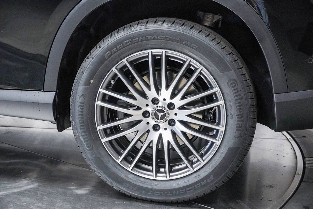 Thumbnail: 2025 Mercedes-Benz GLC - 18