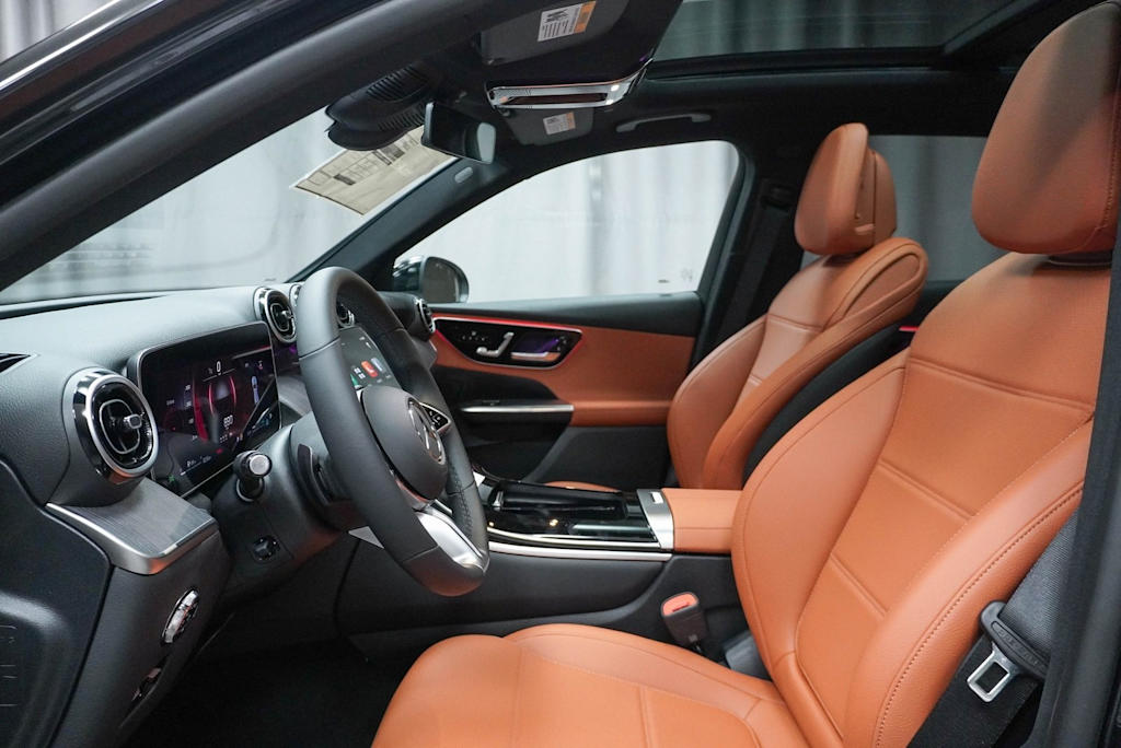 Thumbnail: 2025 Mercedes-Benz GLC - 22