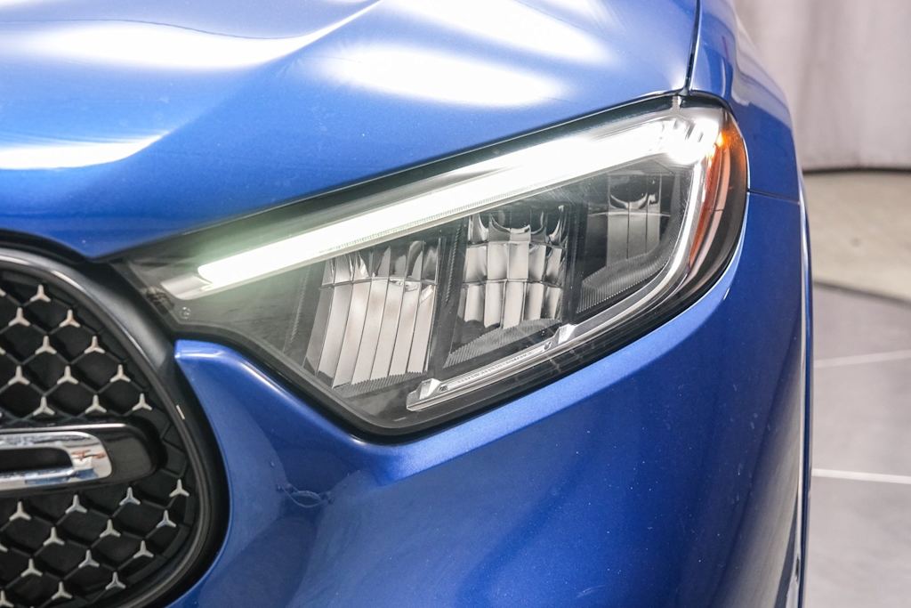 Thumbnail: 2023 Mercedes-Benz GLC - 22