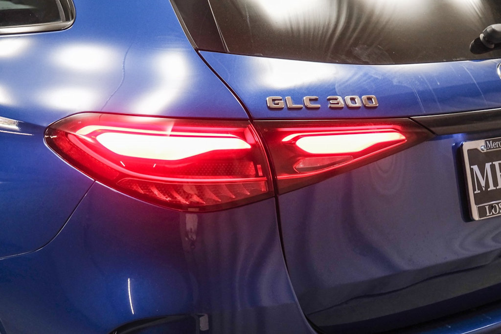 Thumbnail: 2023 Mercedes-Benz GLC - 19