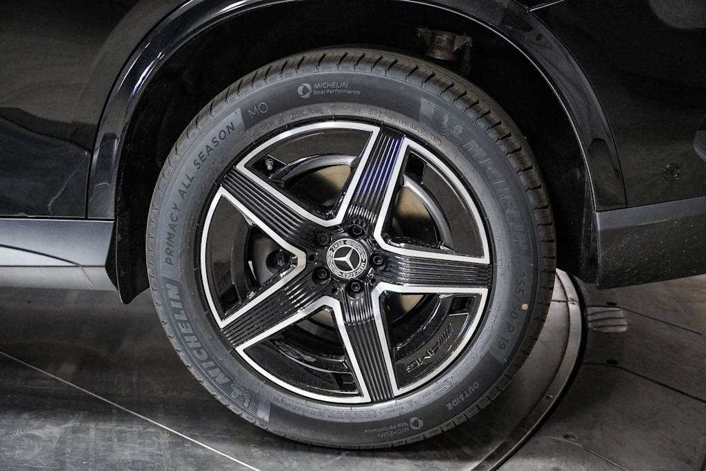 2025 Mercedes-Benz GLC 300 15