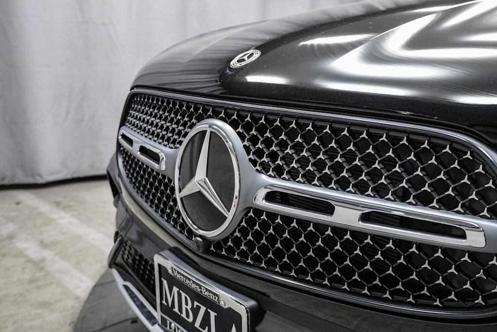 2025 Mercedes-Benz GLC 300 6