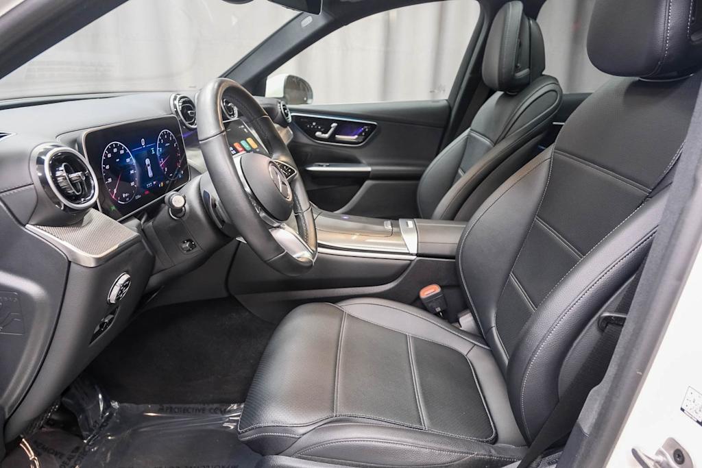 Thumbnail: 2025 Mercedes-Benz GLC - 10