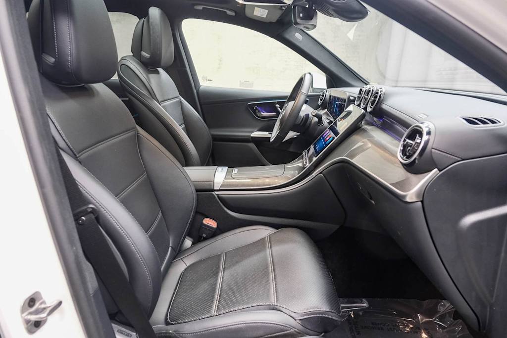 Thumbnail: 2025 Mercedes-Benz GLC - 9