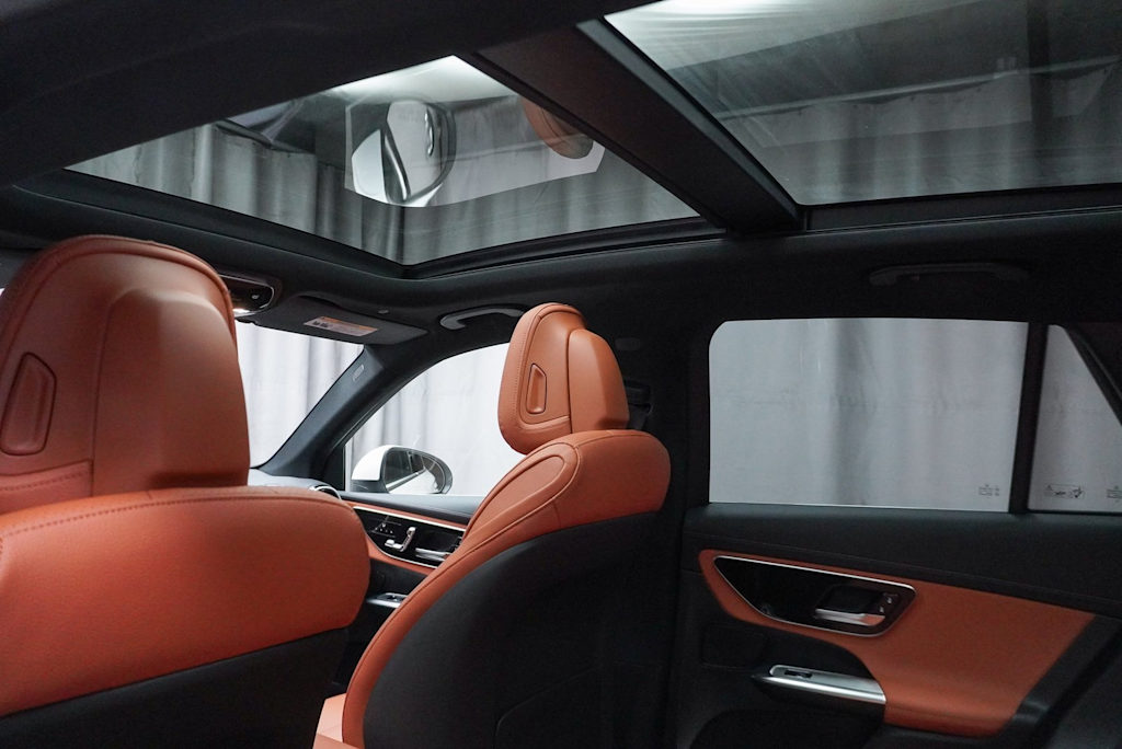 2025 Mercedes-Benz GLC 300 23
