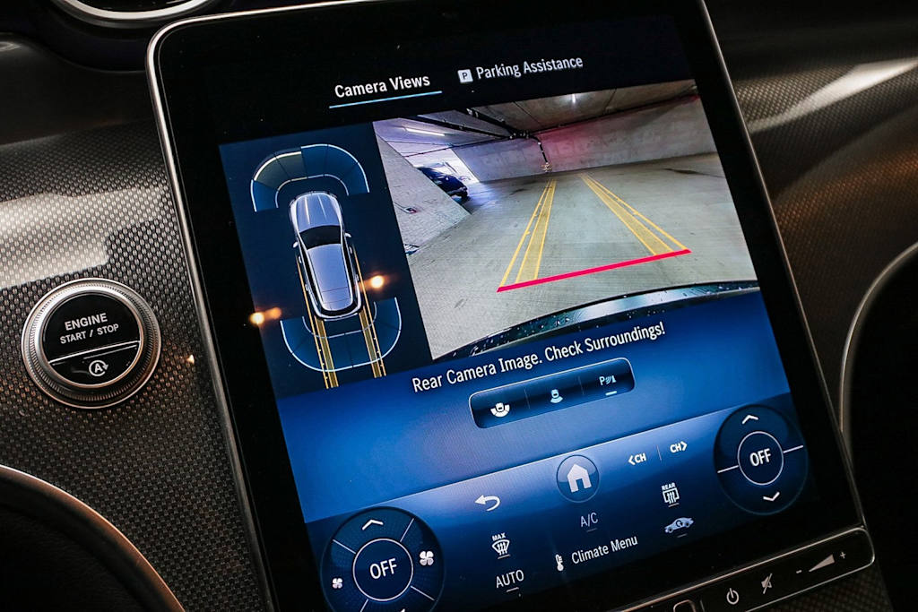 Thumbnail: 2025 Mercedes-Benz GLC - 25