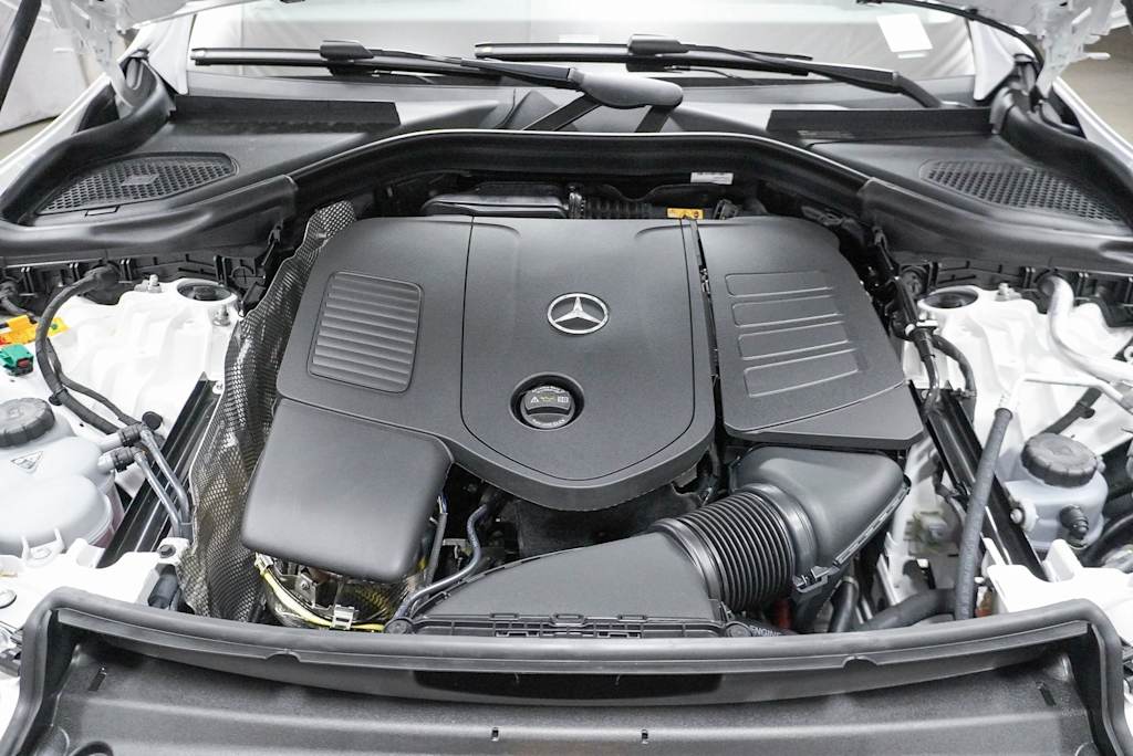 2025 Mercedes-Benz GLC 350 8