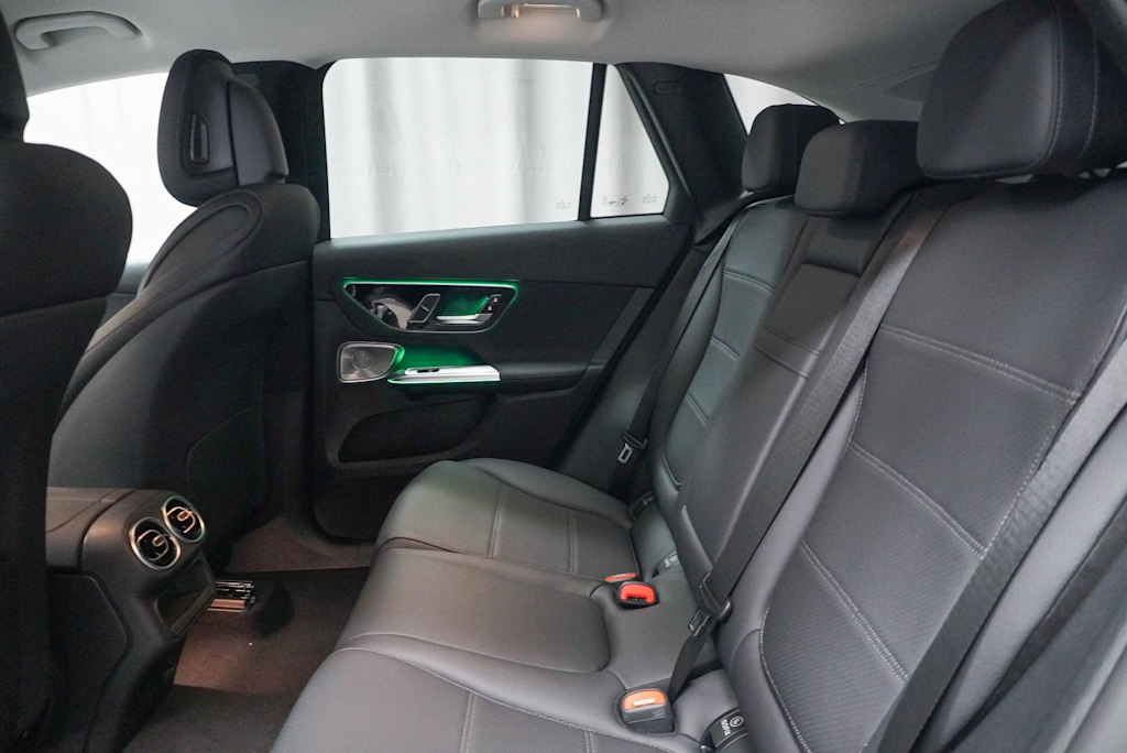 2025 Mercedes-Benz GLC 350 12