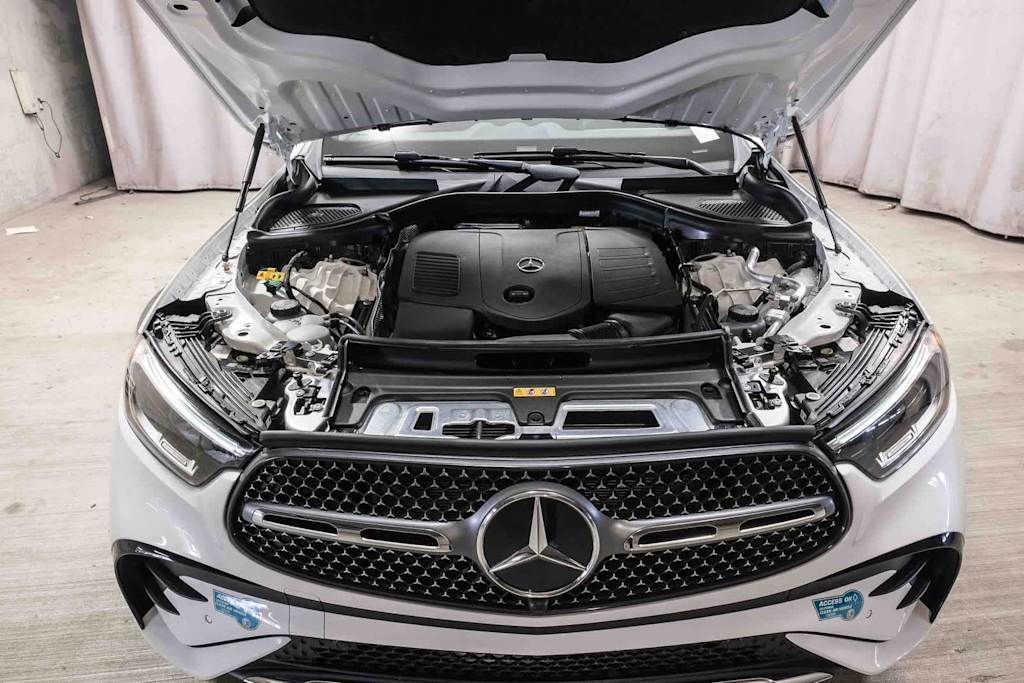 Thumbnail: 2025 Mercedes-Benz GLC - 9