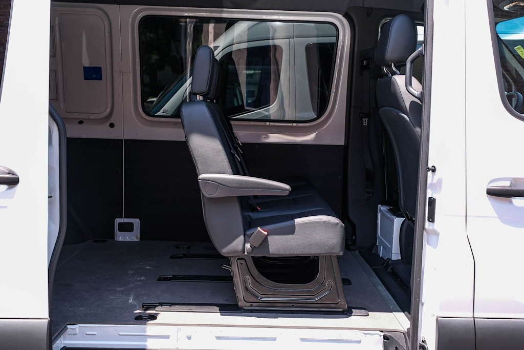 Thumbnail: 2023 Mercedes-Benz Sprinter - 12