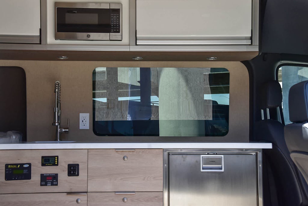 Thumbnail: 2021 Mercedes-Benz Sprinter - 25