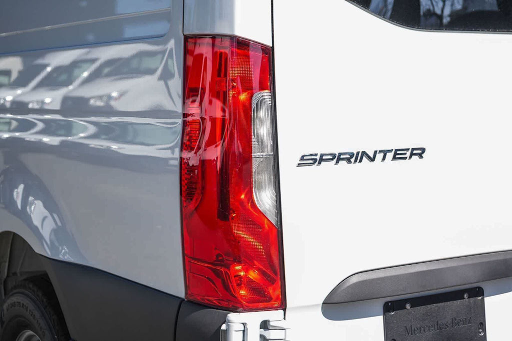Thumbnail: 2026 Mercedes-Benz Sprinter - 20