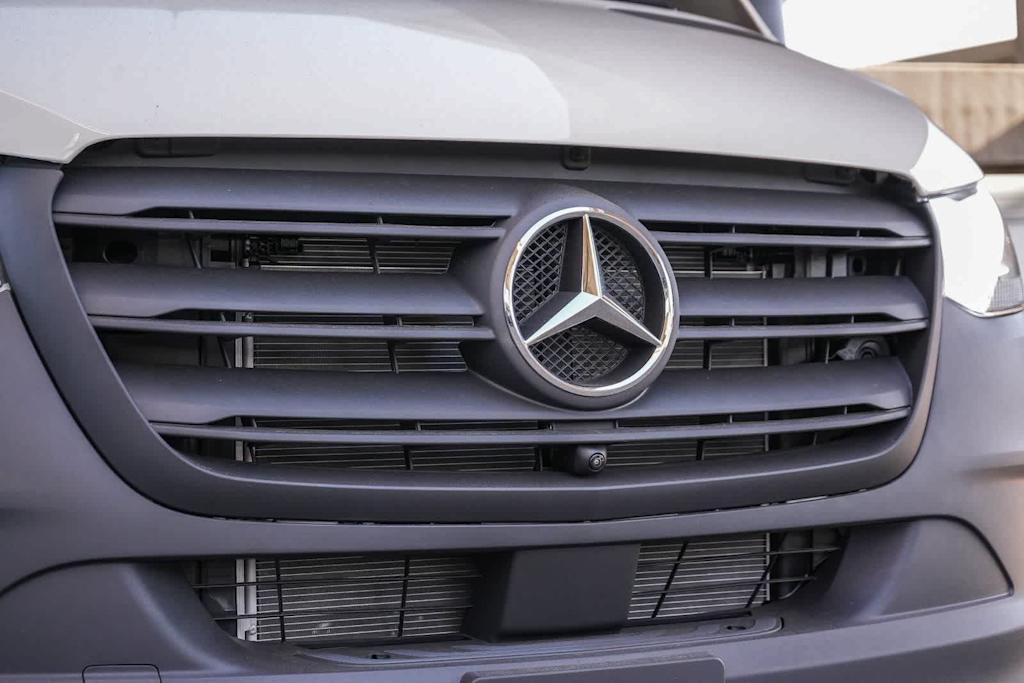 Thumbnail: 2026 Mercedes-Benz Sprinter - 19