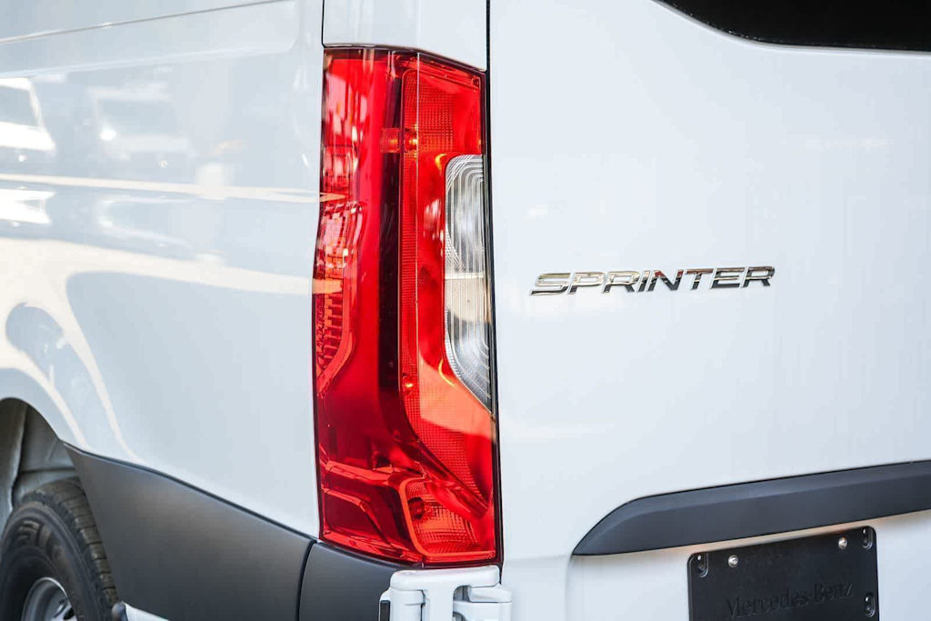 Thumbnail: 2026 Mercedes-Benz Sprinter - 21