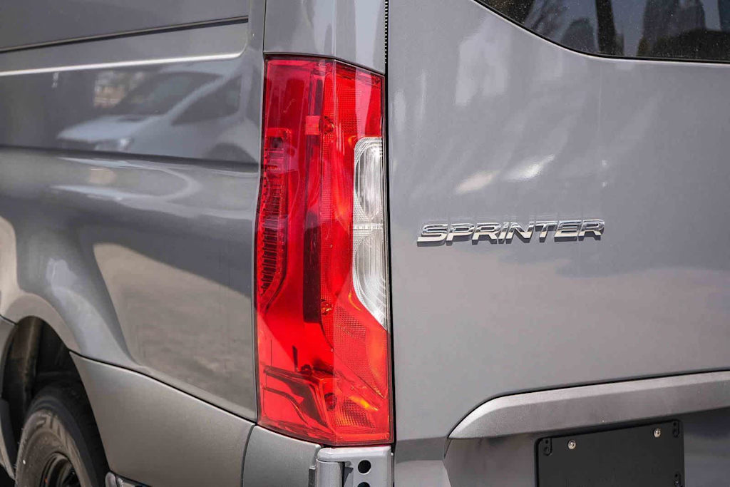 Thumbnail: 2026 Mercedes-Benz Sprinter - 20
