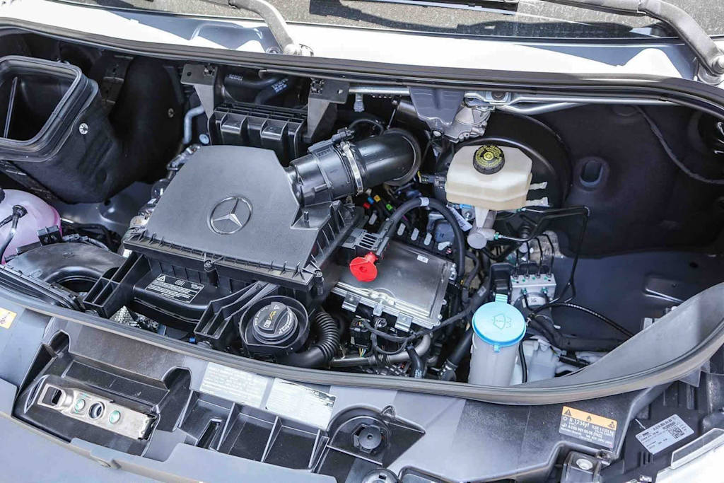 Thumbnail: 2026 Mercedes-Benz Sprinter - 8