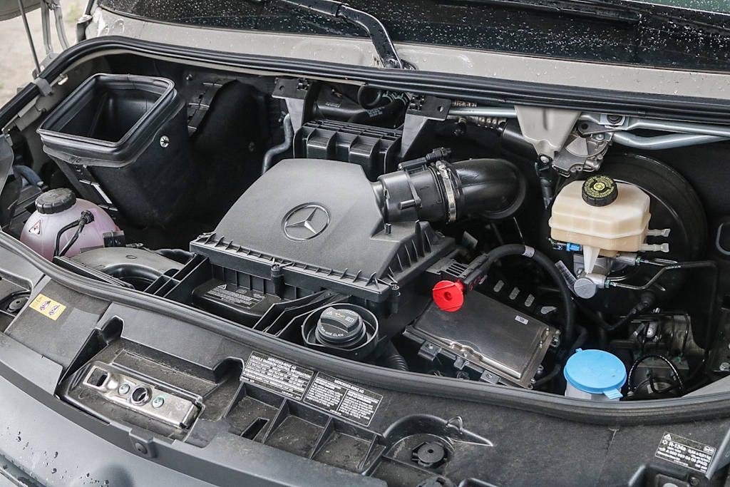 Thumbnail: 2024 Mercedes-Benz Sprinter - 8