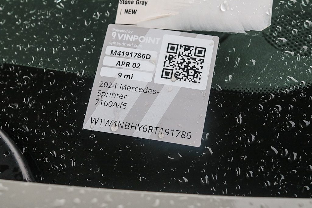 Thumbnail: 2024 Mercedes-Benz Sprinter - 15