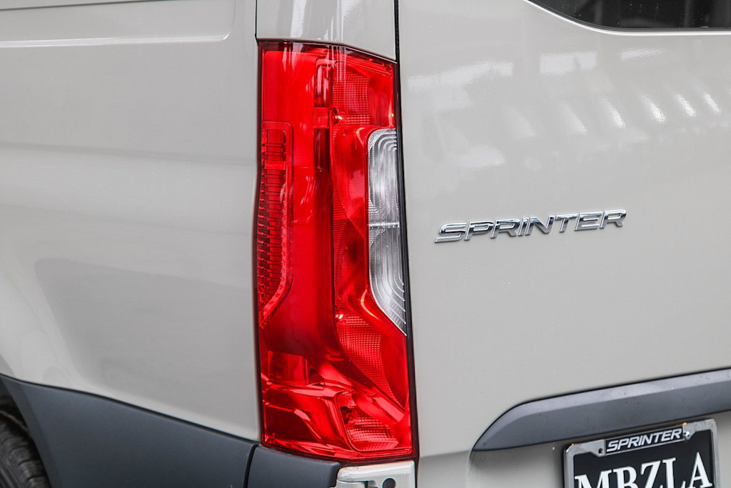 Thumbnail: 2024 Mercedes-Benz Sprinter - 20