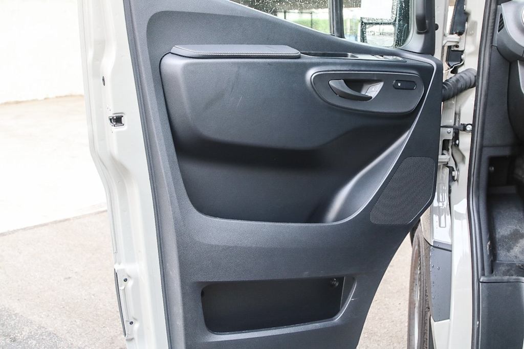 Thumbnail: 2024 Mercedes-Benz Sprinter - 23