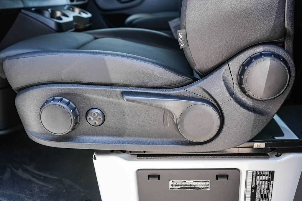 Thumbnail: 2026 Mercedes-Benz Sprinter - 28