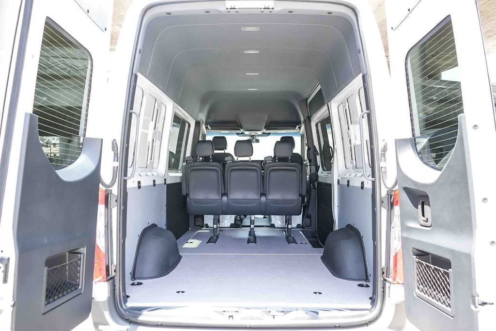 Thumbnail: 2026 Mercedes-Benz Sprinter - 32
