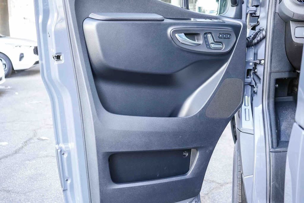 Thumbnail: 2026 Mercedes-Benz Sprinter - 23