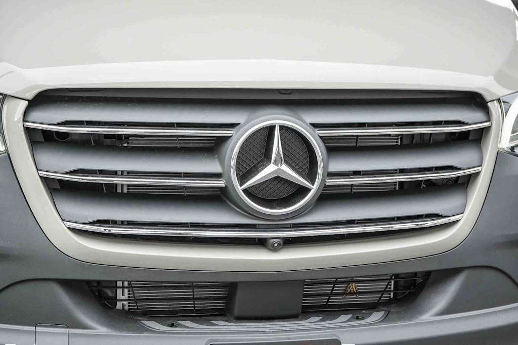 Thumbnail: 2026 Mercedes-Benz Sprinter - 17