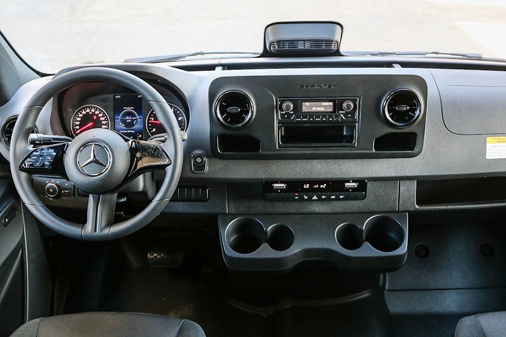 2025 Mercedes-Benz Sprinter 2500 2