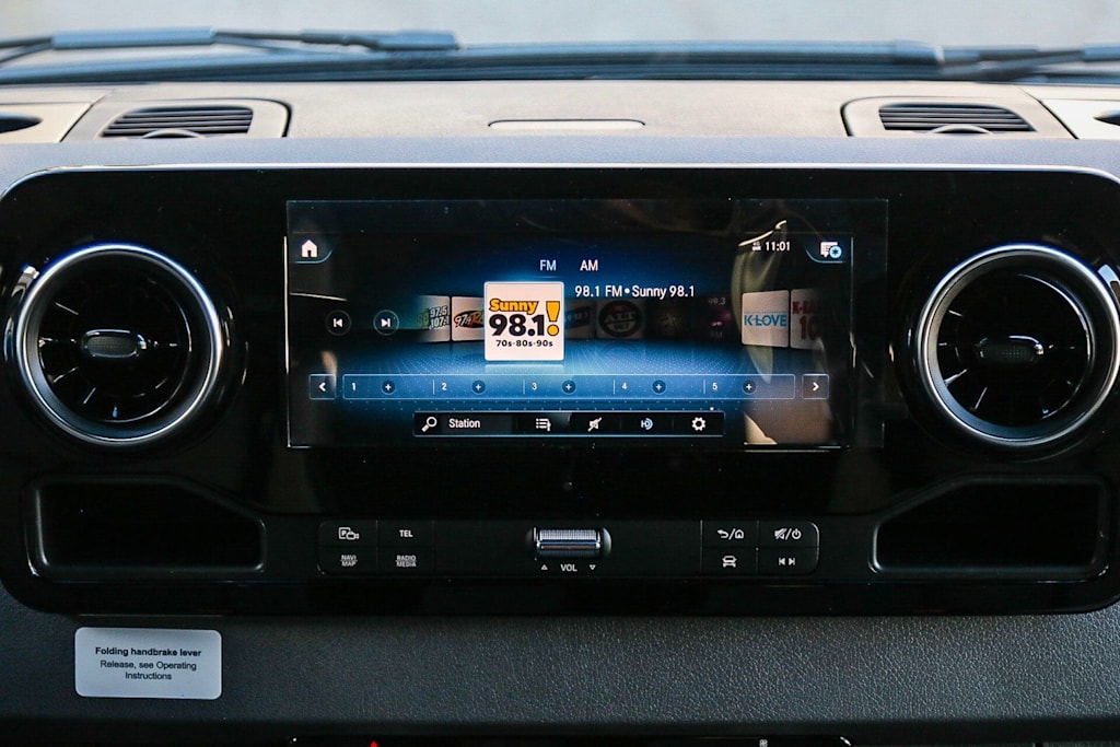 Thumbnail: 2024 Mercedes-Benz Sprinter - 21