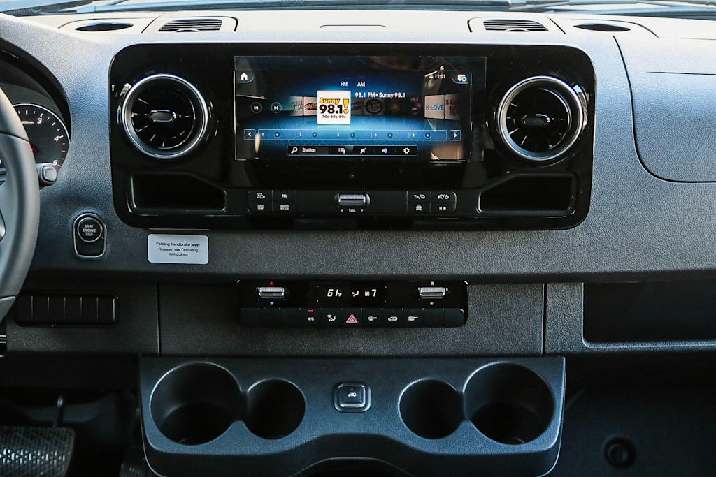 Thumbnail: 2024 Mercedes-Benz Sprinter - 13