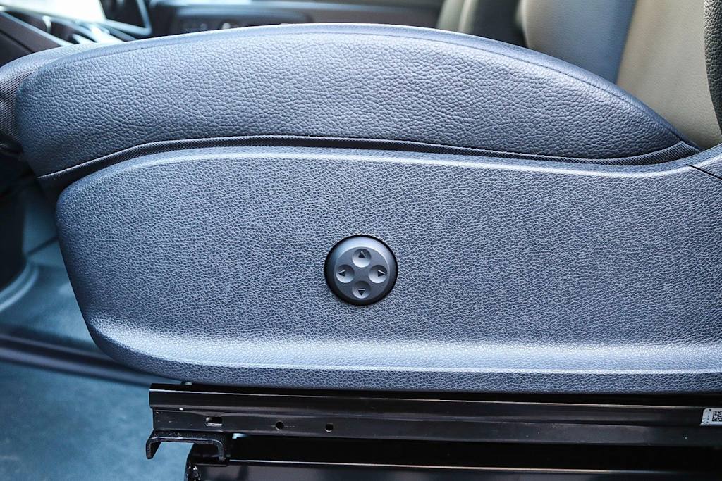 Thumbnail: 2024 Mercedes-Benz Sprinter - 23