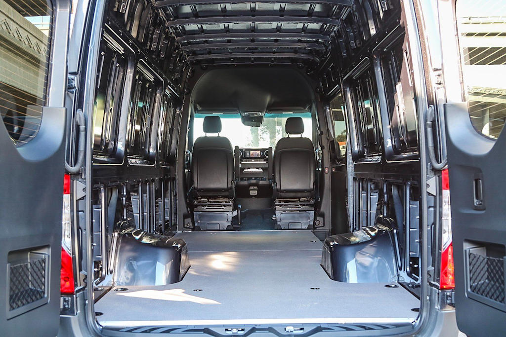 Thumbnail: 2024 Mercedes-Benz Sprinter - 12