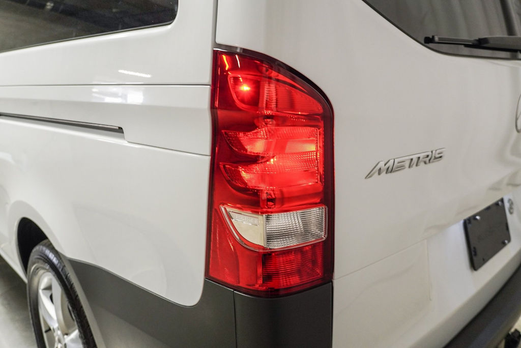 2023 Mercedes-Benz Metris  21