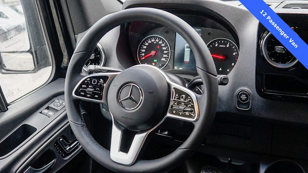 Thumbnail: 2024 Mercedes-Benz Sprinter - 9