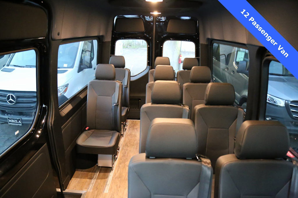 Thumbnail: 2024 Mercedes-Benz Sprinter - 22