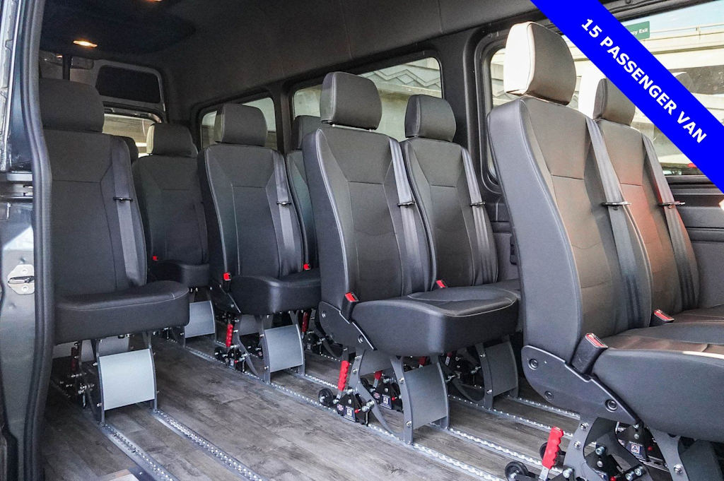 Thumbnail: 2024 Mercedes-Benz Sprinter - 12