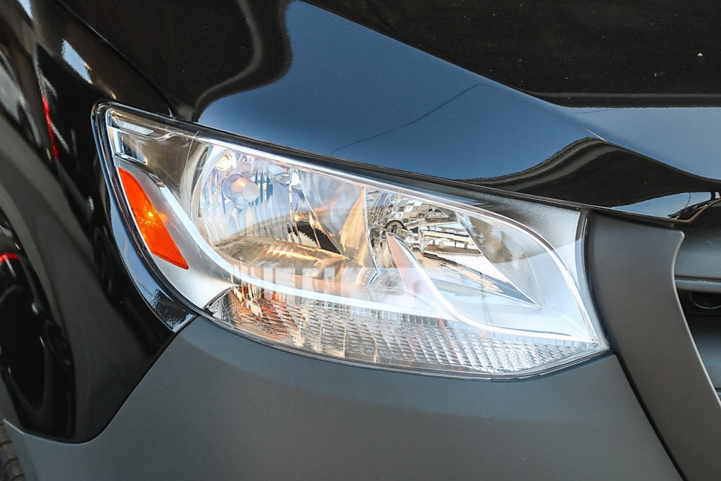 Thumbnail: 2025 Mercedes-Benz Sprinter - 15