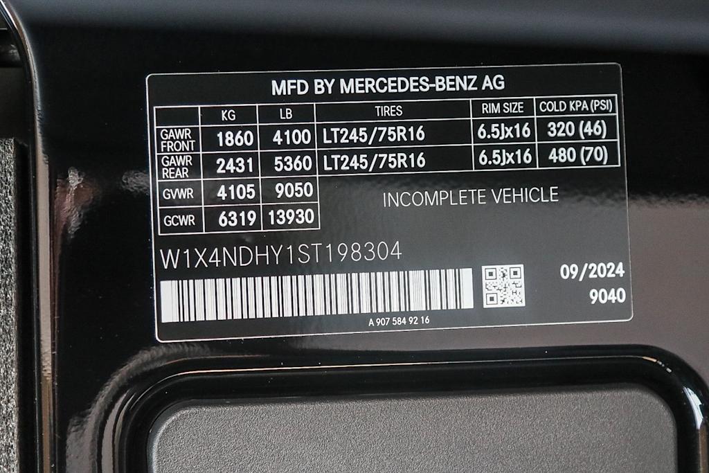 Thumbnail: 2025 Mercedes-Benz Sprinter - 13