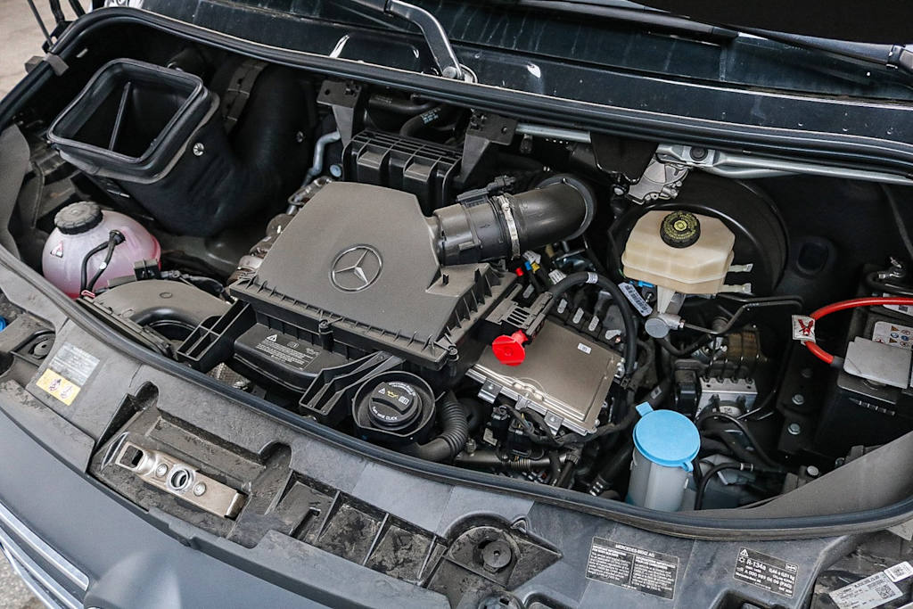 Thumbnail: 2024 Mercedes-Benz Sprinter - 26