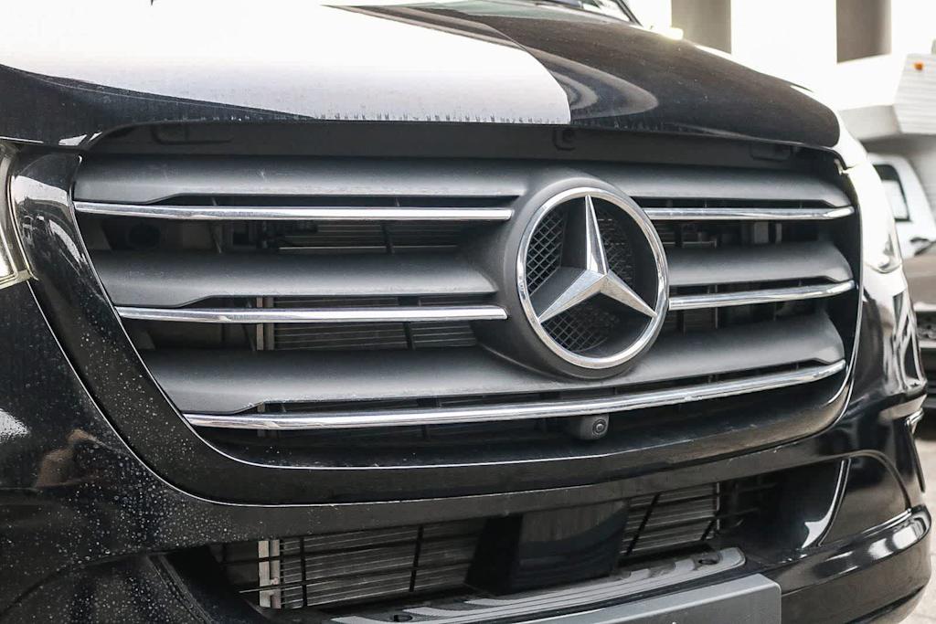 Thumbnail: 2024 Mercedes-Benz Sprinter - 16