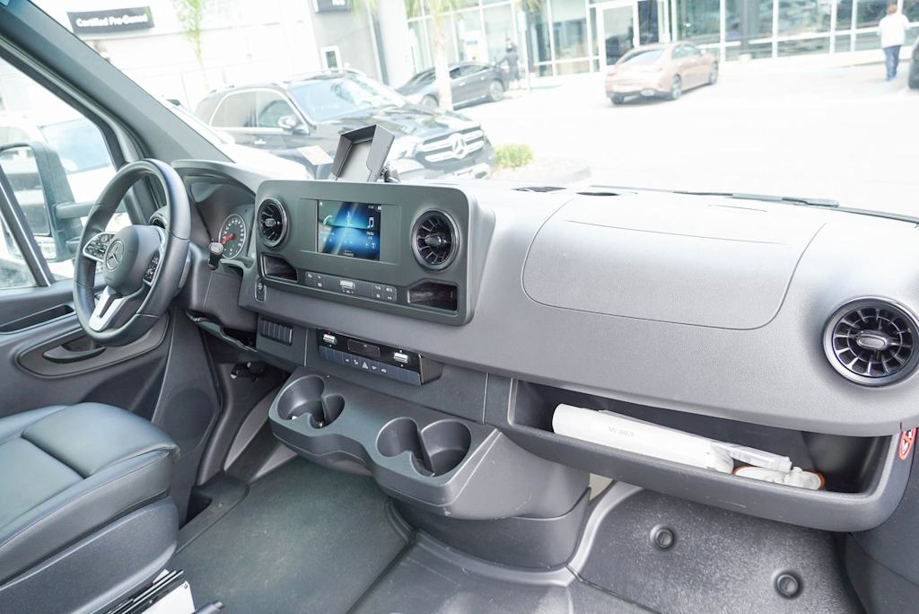 Thumbnail: 2022 Mercedes-Benz Sprinter - 2