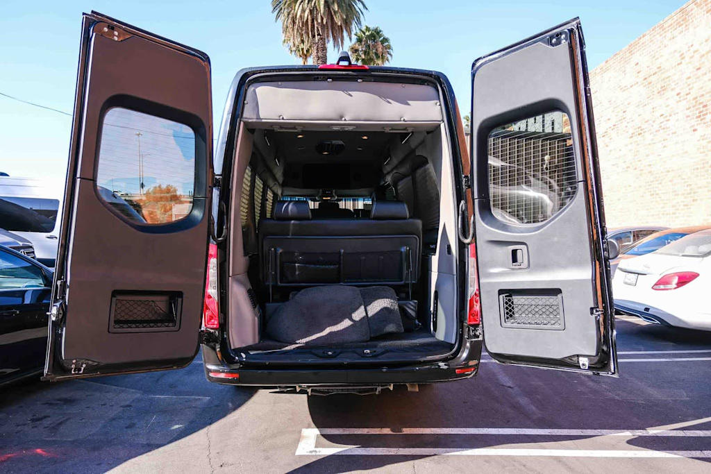 Thumbnail: 2020 Mercedes-Benz Sprinter - 37