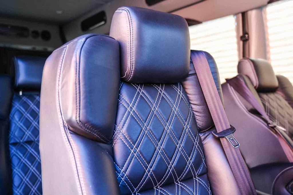 Thumbnail: 2020 Mercedes-Benz Sprinter - 31