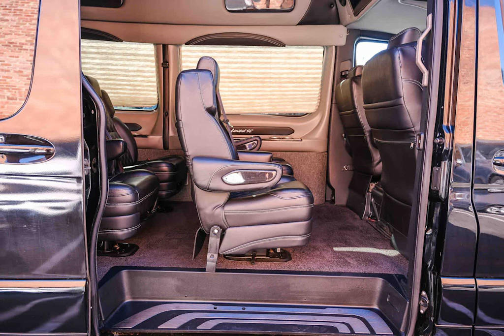 Thumbnail: 2020 Mercedes-Benz Sprinter - 26