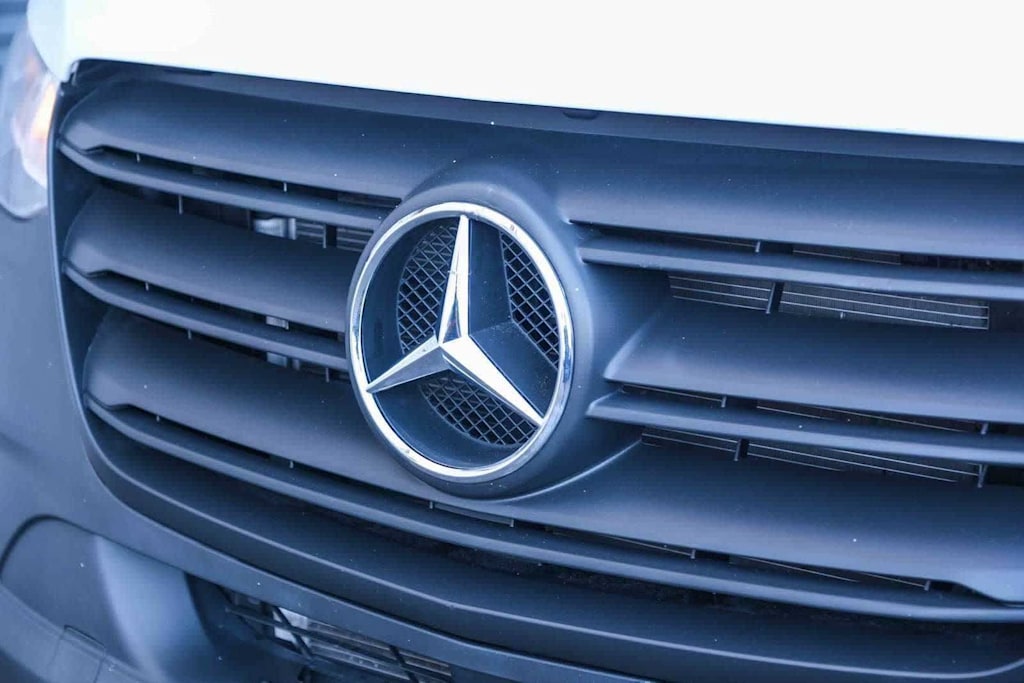 Thumbnail: 2023 Mercedes-Benz Sprinter - 22