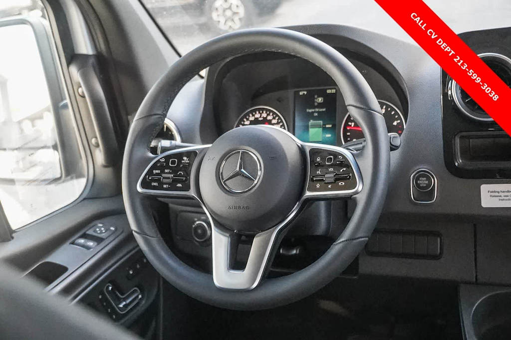 Thumbnail: 2024 Mercedes-Benz Sprinter - 7
